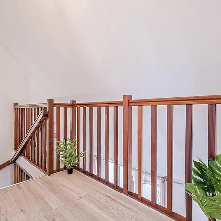 Magnifique Duplex 2 A 6 Personnes, Parking Gratuit, Proche Aeroport Cdg Apartment Villepinte (Seine-Saint-Denis)