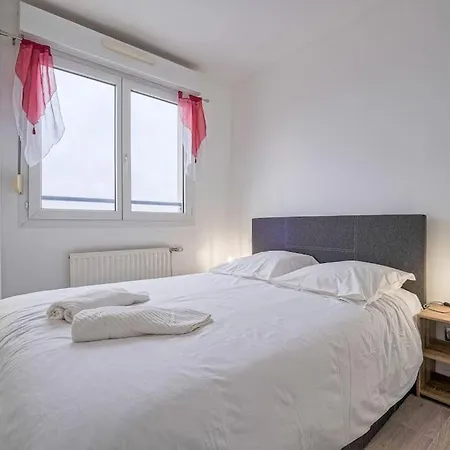 Apartment Magnifique Duplex 2 A 6 Personnes, Parking Gratuit, Proche Aeroport Cdg *