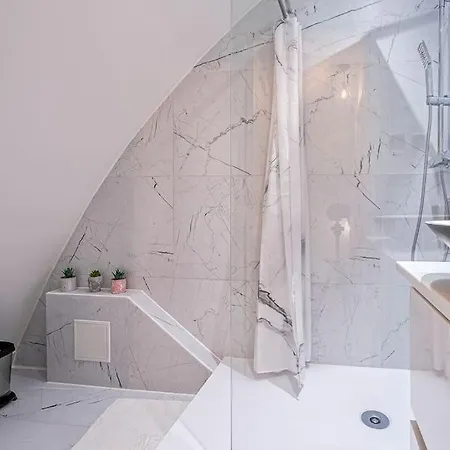 Magnifique Duplex 2 A 6 Personnes, Parking Gratuit, Proche Aeroport Cdg Apartment *
